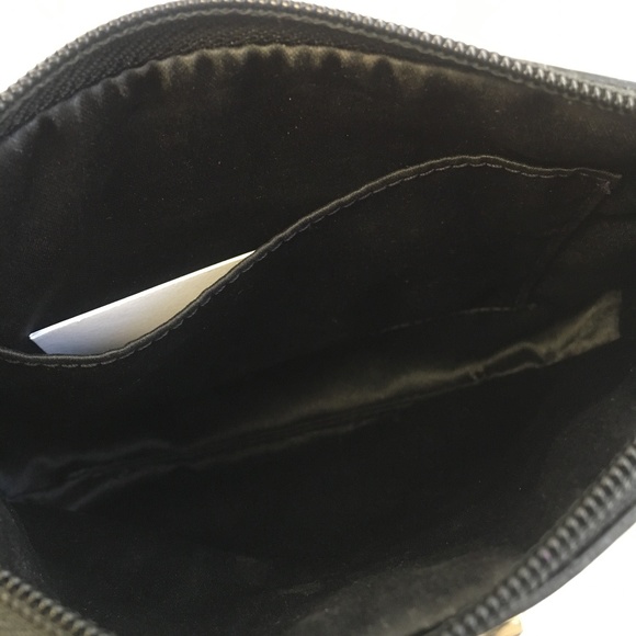 Coach Embossed Patent Leather Medium Black Wrislet - Picture 6 of 6